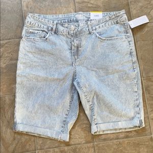 Women’s Bermuda Shorts